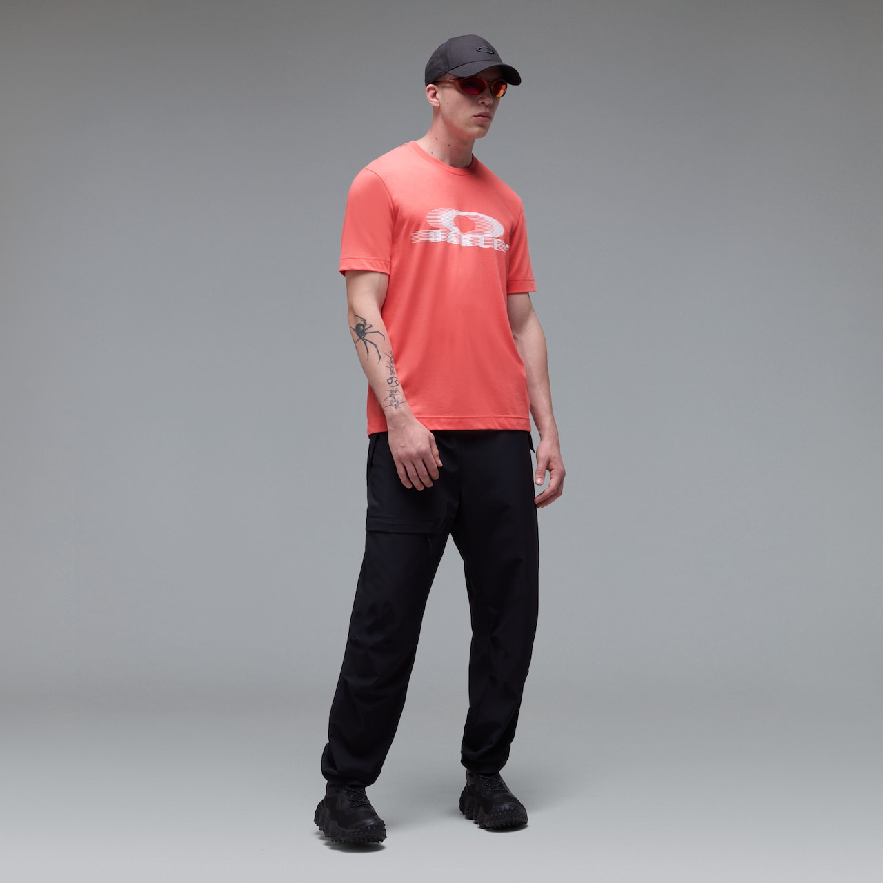 T-Shirt Blur Logo