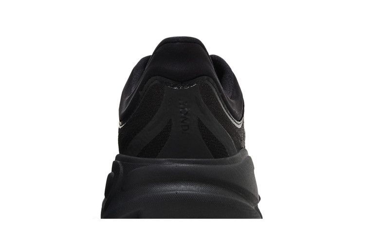 Bondi 9 Triple Black