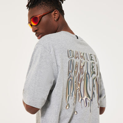 T-Shirt Stacked Metal