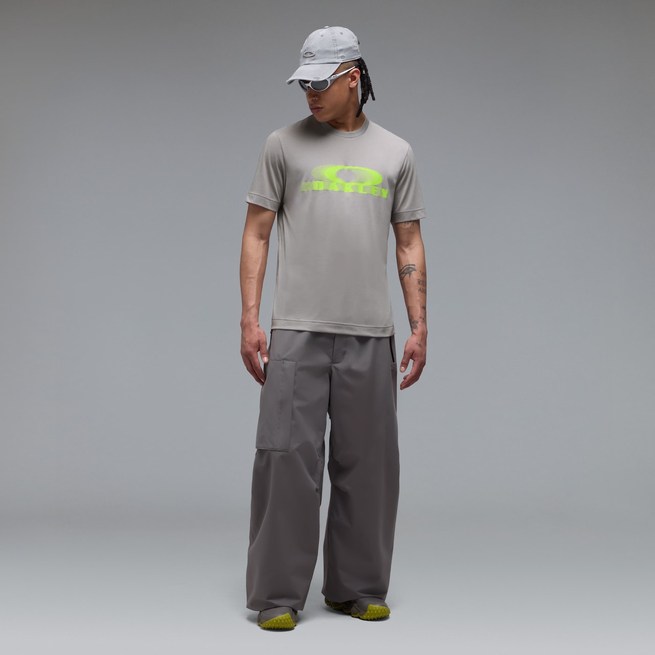 T-Shirt Blur Logo