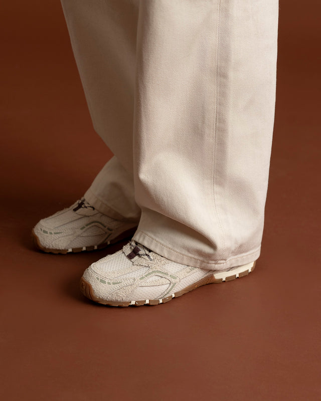 Re-Runner Drive Suede Off-White