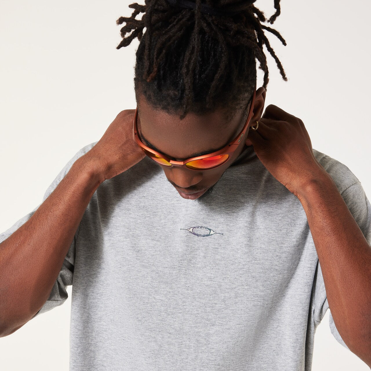 T-Shirt Stacked Metal