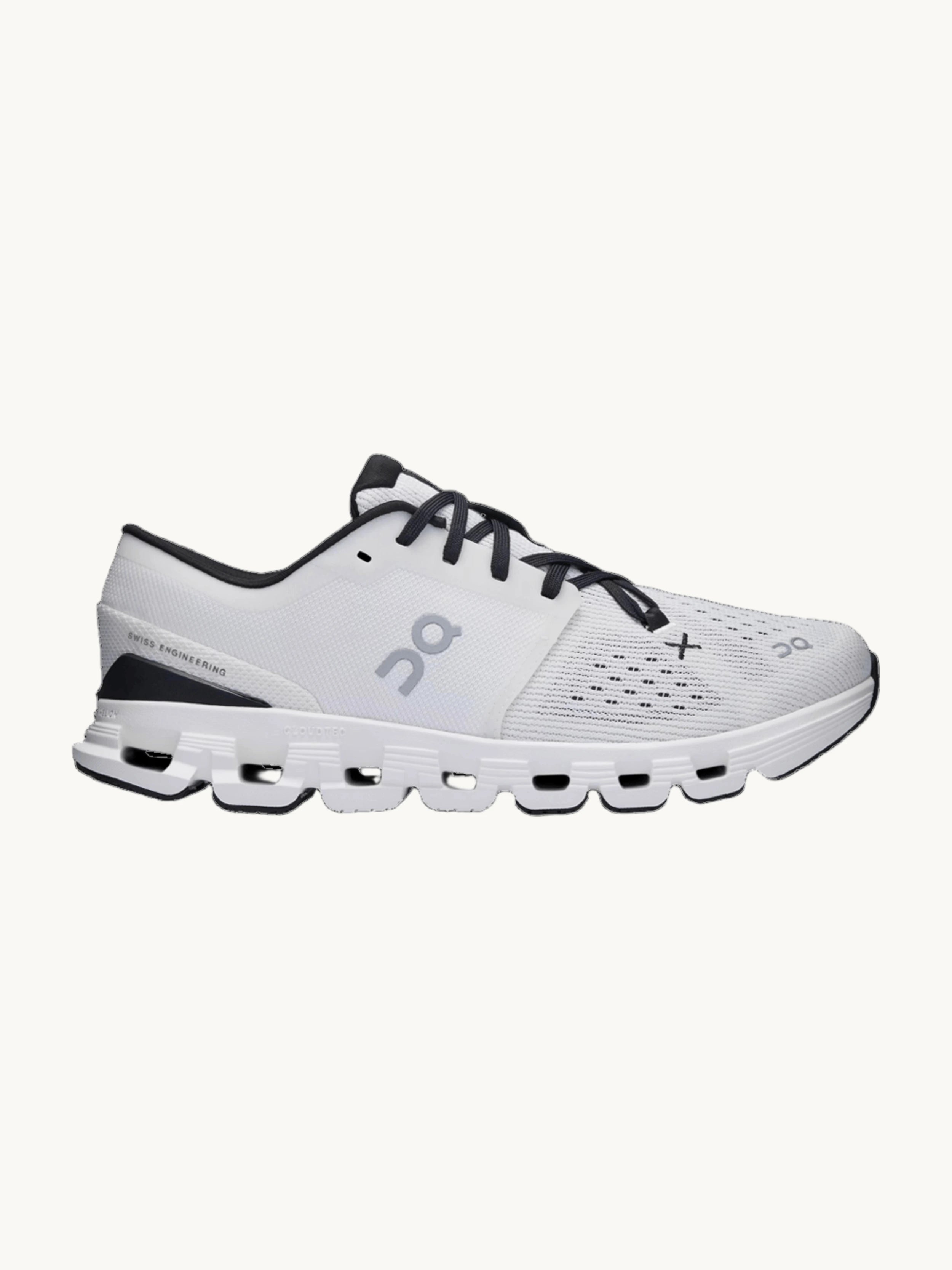 Cloud X 4 Ivory Black