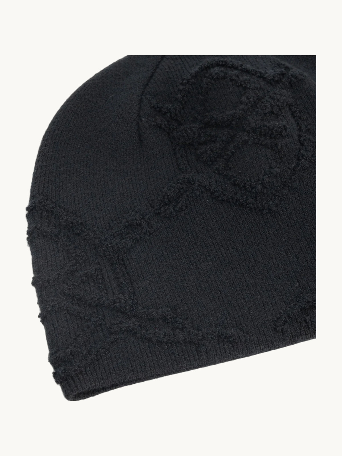 Bonnet Textured Shield Skull