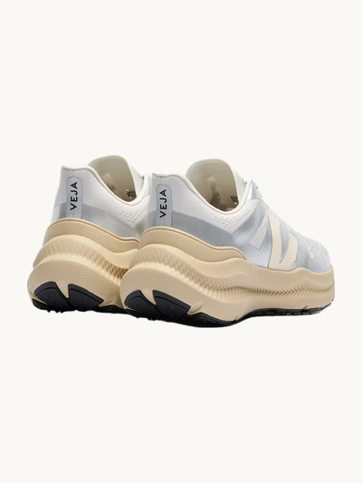 Condor 3 Silver Cashew Almond