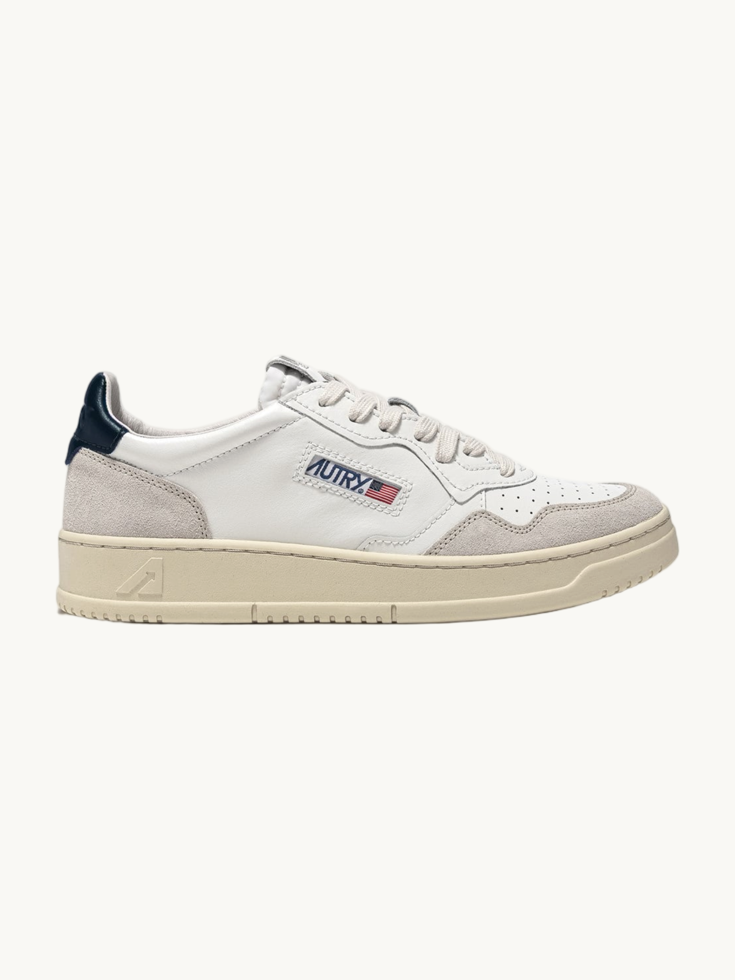 Medalist low white-blue