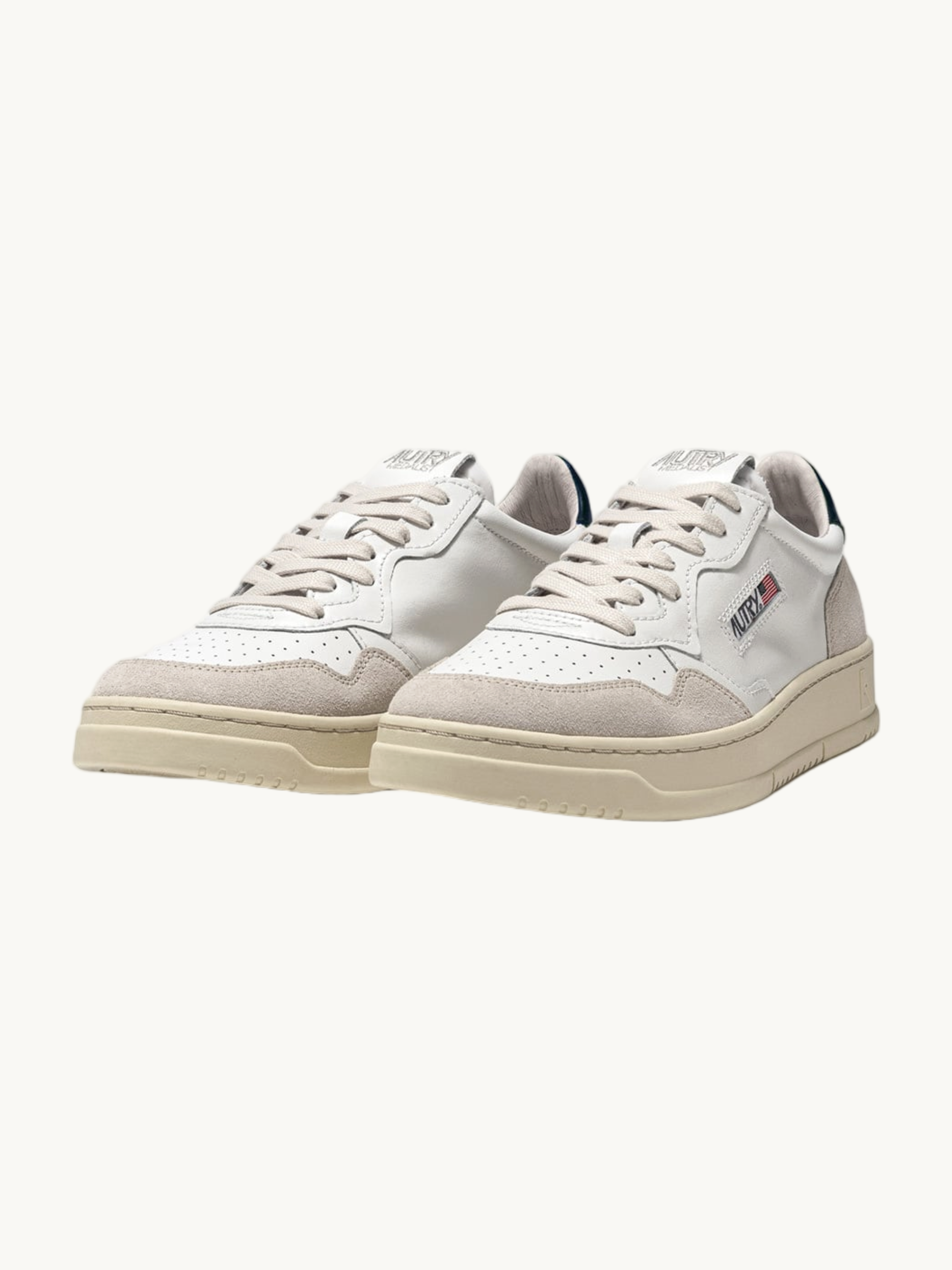 Medalist low white-blue