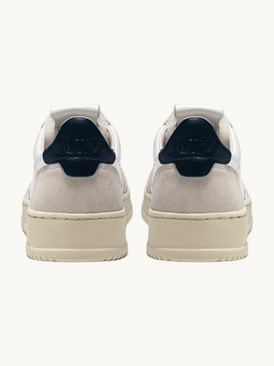 Medalist low white-blue