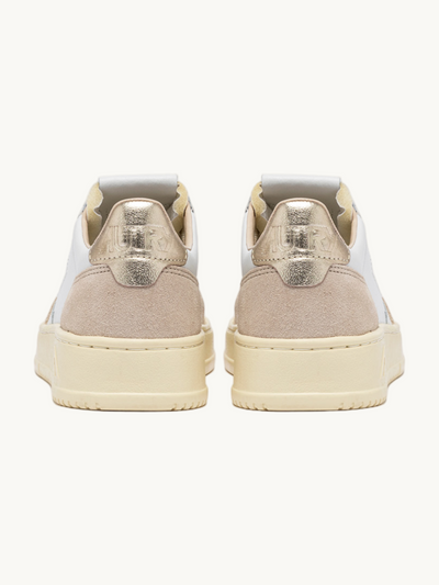 Medalist low white-gold